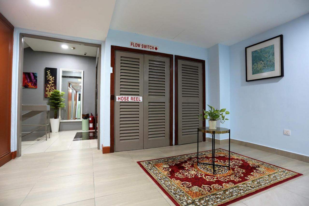La Isra At Kuala Lumpur Hotel — Photos 1